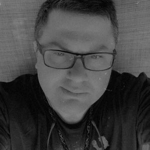 Meet your Posher, Larry